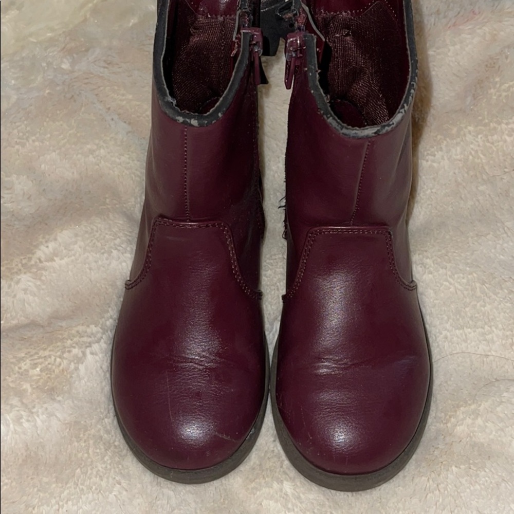 Girls target boots